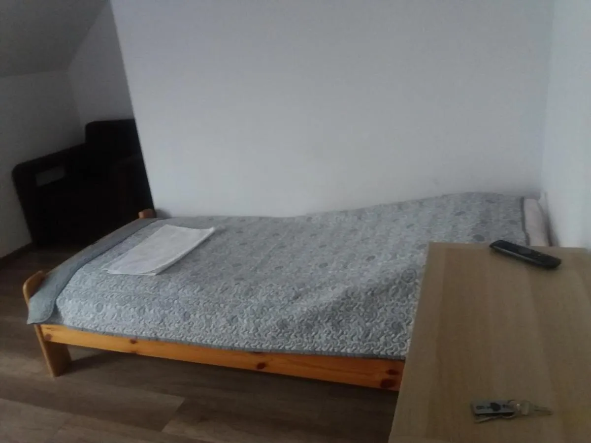 Noclegi Pod Debem Скавина
