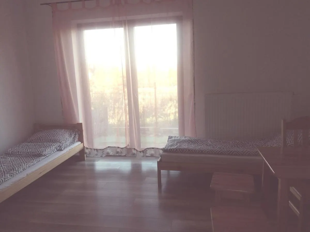 Noclegi Pod Debem Скавина