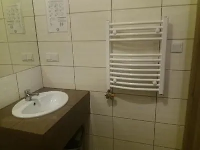 Noclegi Pod Debem Скавина Польша