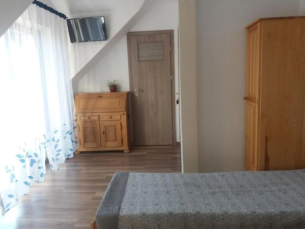 Noclegi Pod Debem Skawina Habitación en casa particular