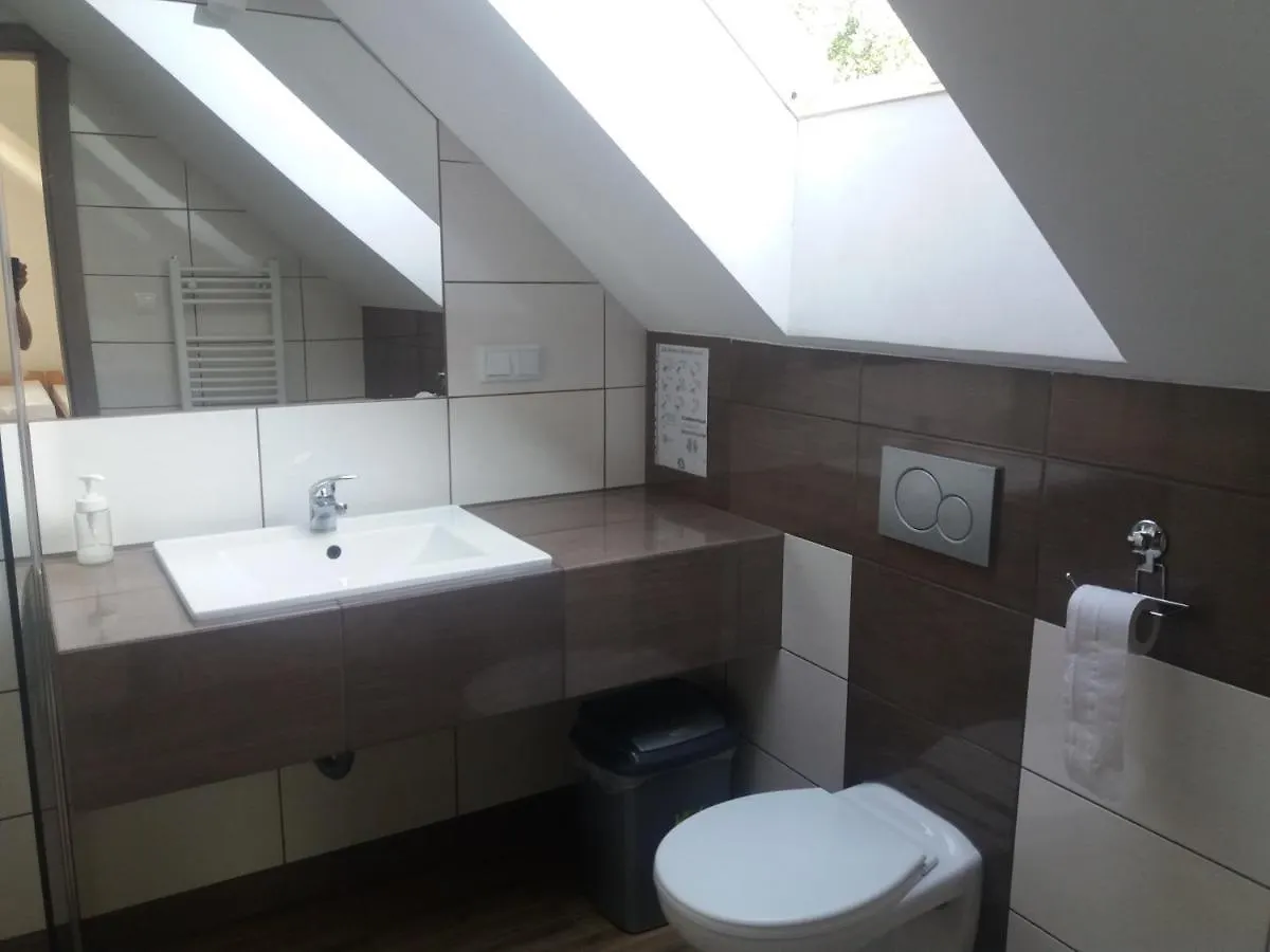 Noclegi Pod Debem Skawina Habitación en casa particular